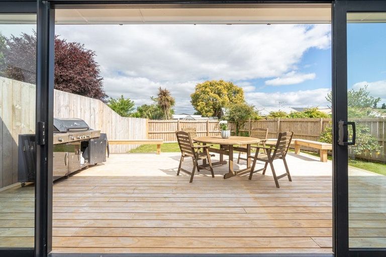 Photo of property in 8b Lee Place, Bader, Hamilton, 3206