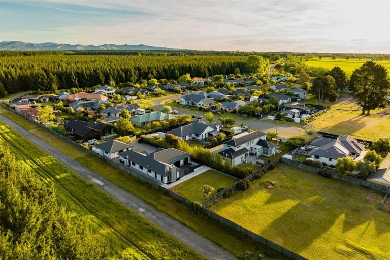 Photo of property in 38 Styx River Place, Spencerville, Christchurch, 8083