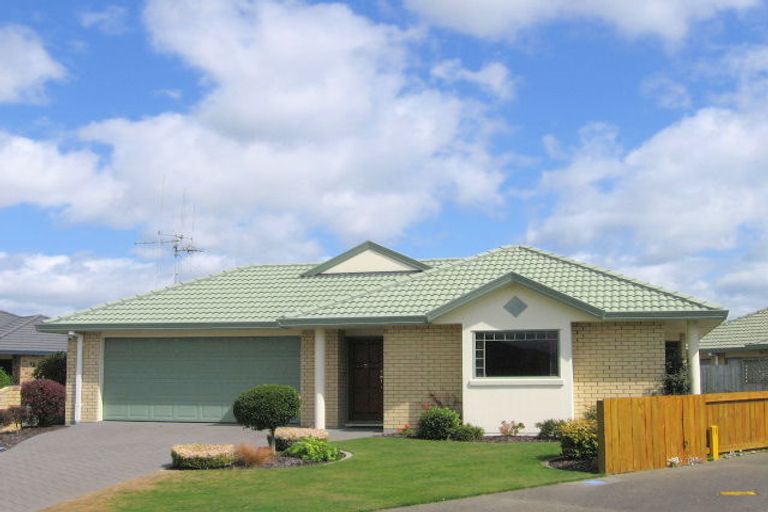 Photo of property in 21 Rosberg Place, Mount Maunganui, 3116