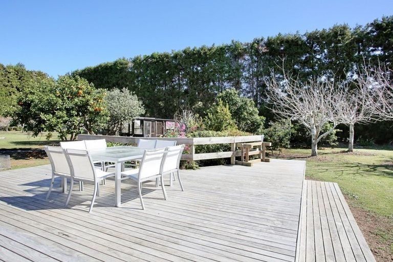 Photo of property in 349 Glenbrook Beach Road, Glenbrook, Waiuku, 2681