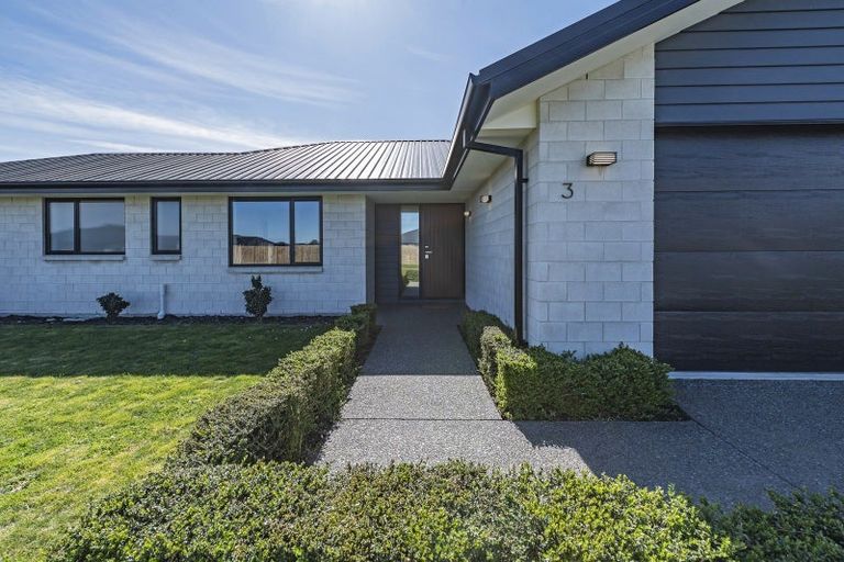 Photo of property in 3 Merino Crescent, Kirwee, 7571