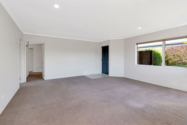 Photo of property in 8 Retallick Way, Amberley, 7410
