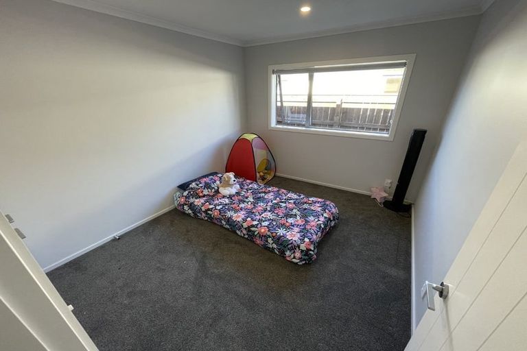 Photo of property in 18 Martha Turnell Crescent, Manor Park, Lower Hutt, 5019