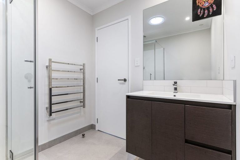 Photo of property in 153 Glenvar Ridge Road, Long Bay, Auckland, 0630