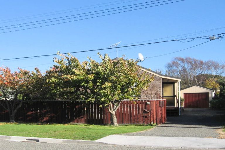 Photo of property in 1 Hillcrest Road, Raumati South, Paraparaumu, 5032