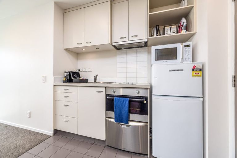 Photo of property in Proximity Apartments, 405/17 Osterley Way, Manukau, Auckland, 2104