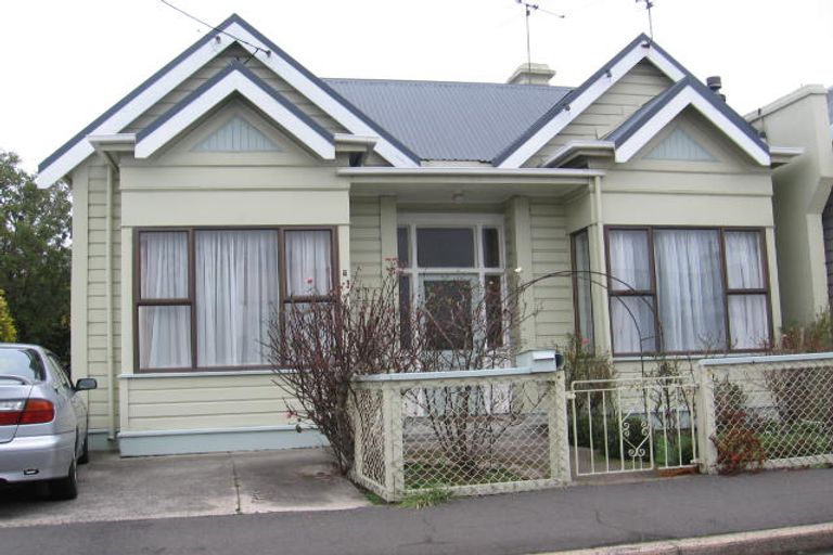 Photo of property in 7 Bathgate Street, South Dunedin, Dunedin, 9012