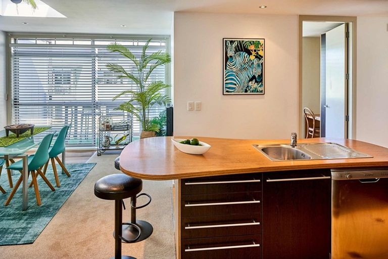 Photo of property in 12/337 Jackson Street, Petone, Lower Hutt, 5012