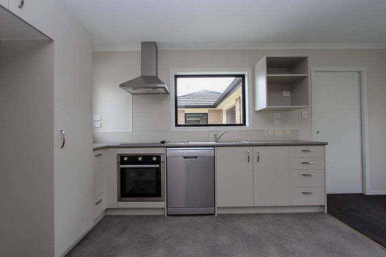 Photo of property in 3/9 Heath Street, Saint Andrews, Hamilton, 3200