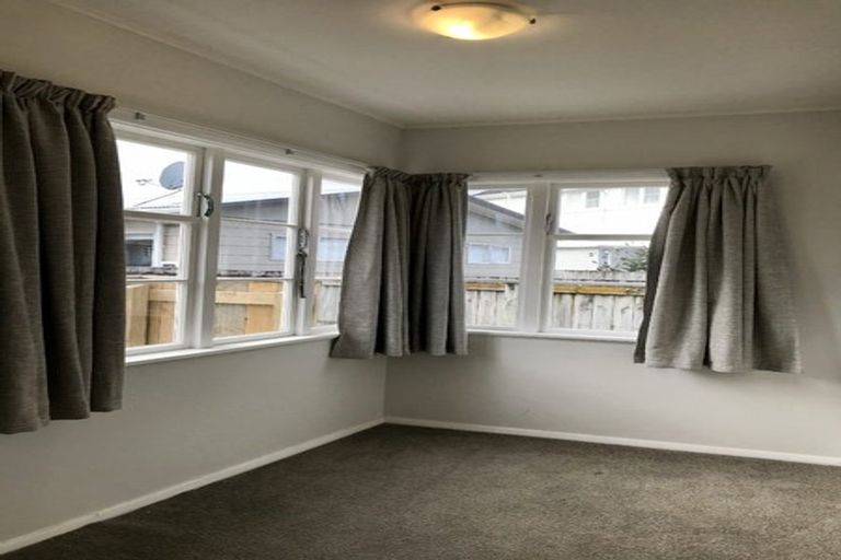 Photo of property in 223 Naenae Road, Naenae, Lower Hutt, 5011
