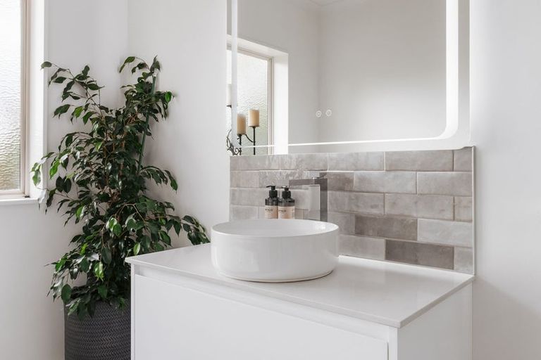 Photo of property in 5 Links View Drive, Omokoroa, 3114