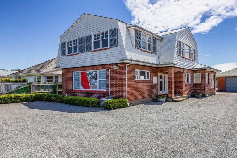 Photo of property in 332 Blenheim Road, Upper Riccarton, Christchurch, 8041