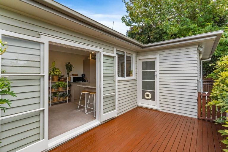 Photo of property in 4b Lancaster Road, Beach Haven, Auckland, 0626