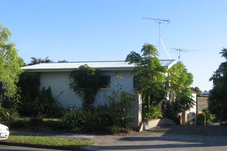 Photo of property in 128e Gowing Drive, Meadowbank, Auckland, 1072