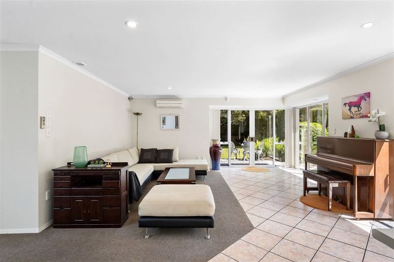 Photo of property in 12 Cephas Close, Sockburn, Christchurch, 8042