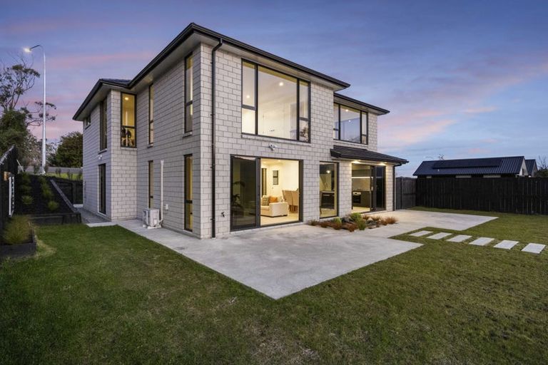 Photo of property in 92 Great South Road, Pokeno, 2402