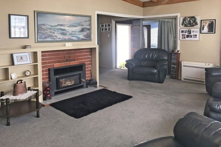 Photo of property in 19 Lewin Street, Balclutha, 9230