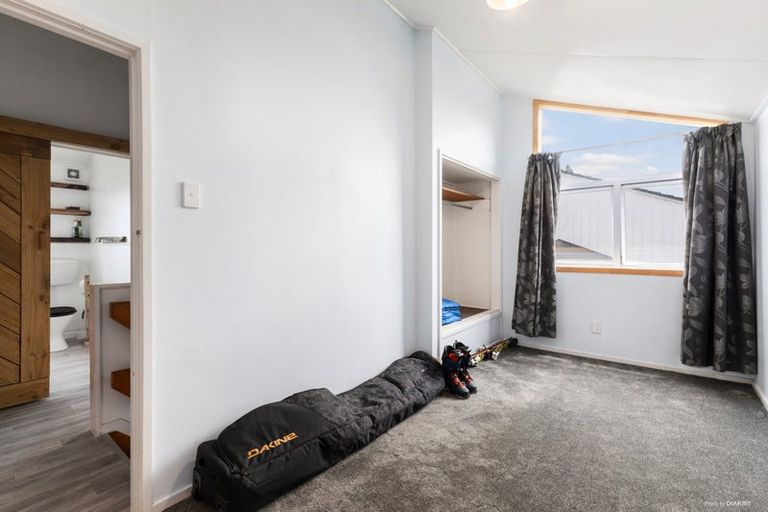 Photo of property in 11 Elm Street, Waiuku, 2123