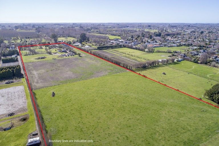 Photo of property in 544 Harewood Road, Harewood, Christchurch, 8051