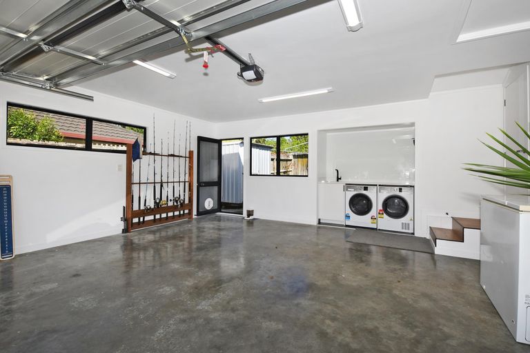 Photo of property in 2 Kotuku Street, Maunu, Whangarei, 0110