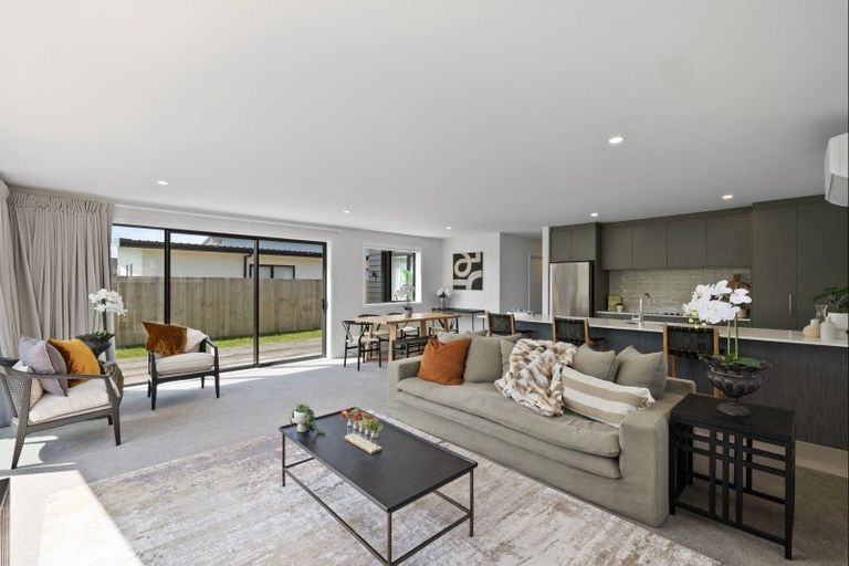 Photo of property in 22 William Gilbert Drive, Mangawhai, 0505