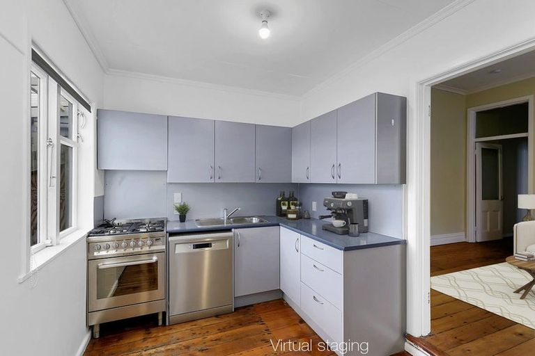 Photo of property in 23 Trent Street, Island Bay, Wellington, 6023