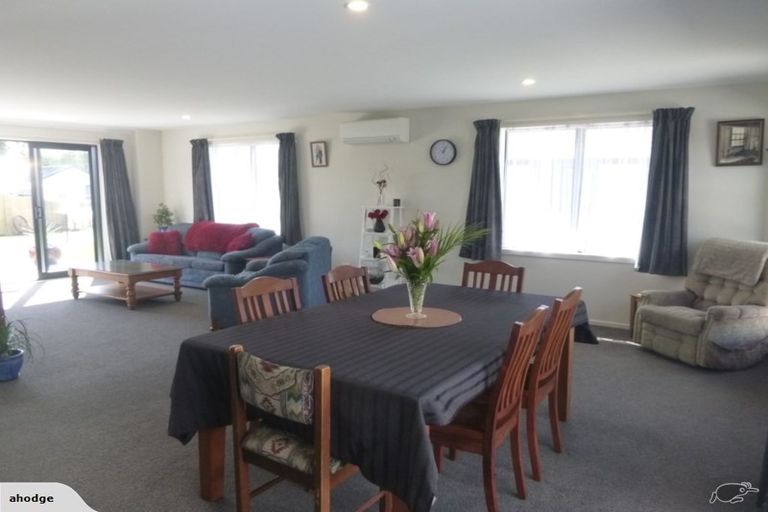 Photo of property in 14 Hebbard Court, Albert Town, Wanaka, 9305