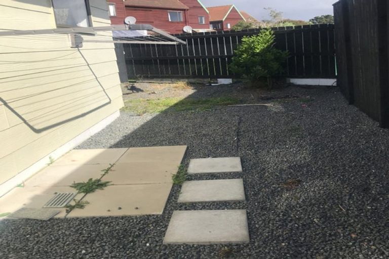 Photo of property in 3/21 Randwick Crescent, Moera, Lower Hutt, 5010