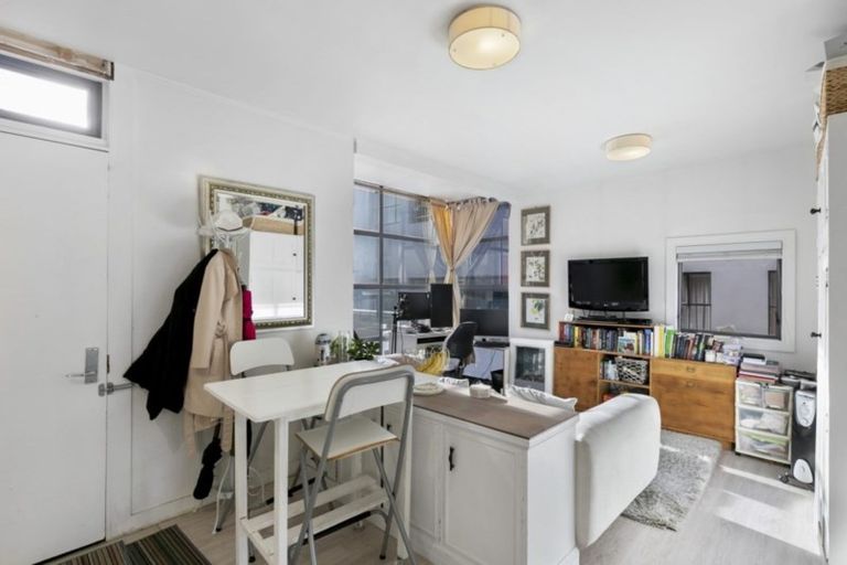Photo of property in Hannahs Corner, 23/8 Leeds Street, Te Aro, Wellington, 6011