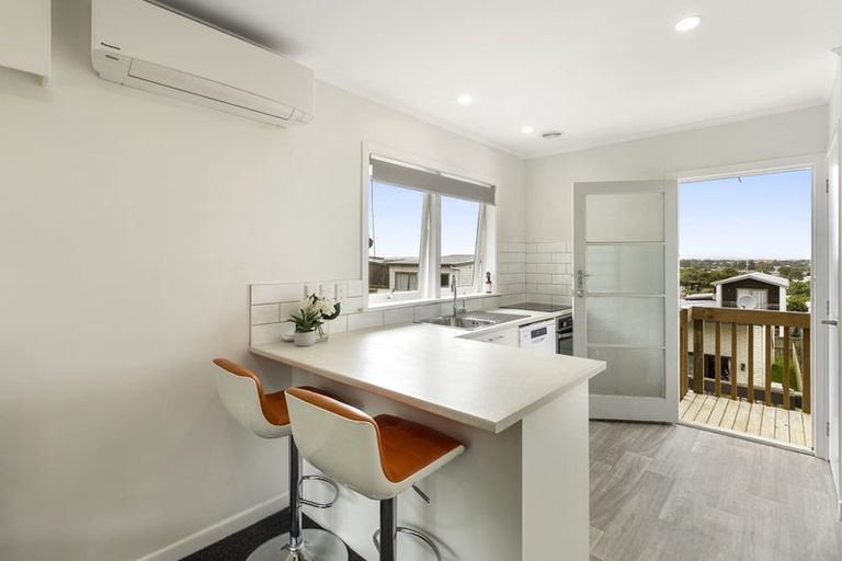 Photo of property in 3/151b Wallace Road, Mangere Bridge, Auckland, 2022