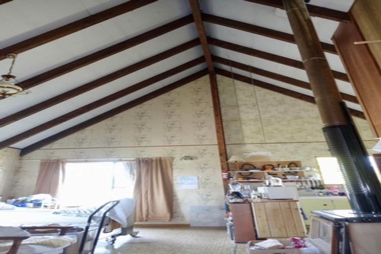 Photo of property in 27 Wharf Road, Karamea, 7893