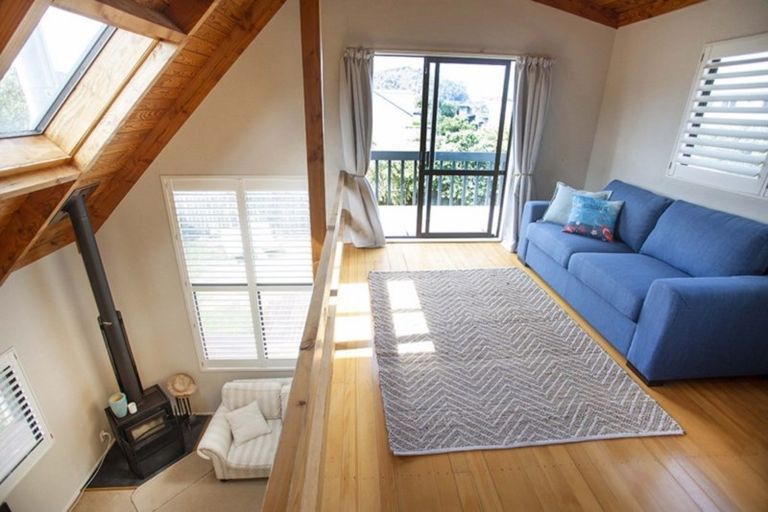 Photo of property in 202 Beverley Terrace, Whangamata, 3620