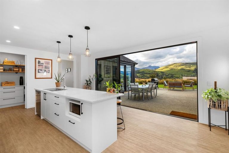 Photo of property in 2 Big Valley Drive, Jacks Point, Queenstown, 9371