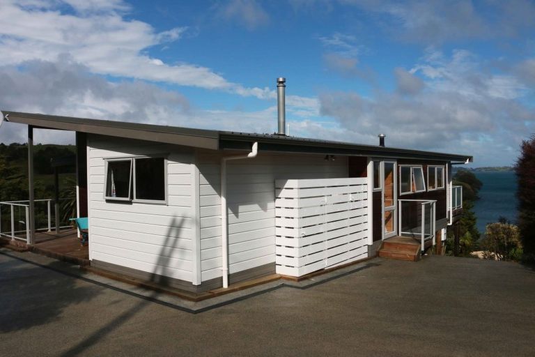 Photo of property in 79 Clinton Road, Tawharanui Peninsula, Warkworth, 0986