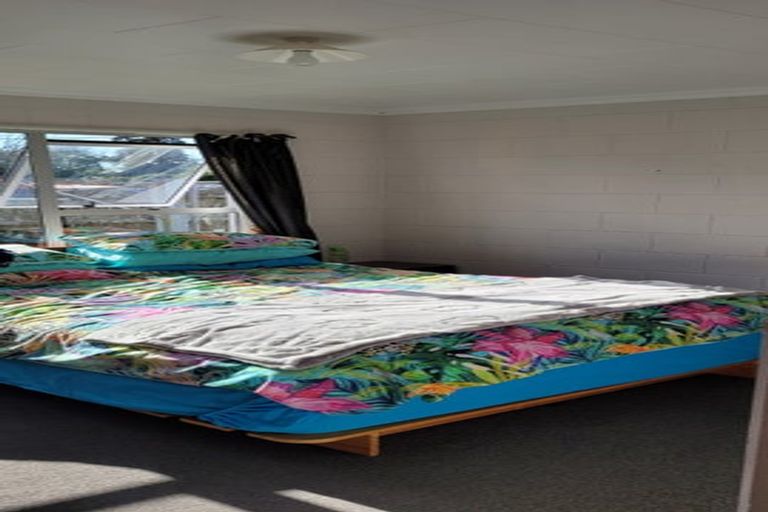 Photo of property in 24 Maire Street, Inglewood, 4330