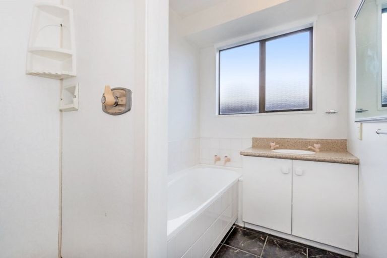 Photo of property in 1/46 Shannon Place, Belfast, Christchurch, 8051