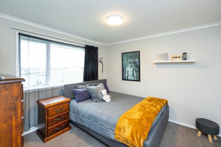 Photo of property in 12b Phillips Street, Sanson, 4817