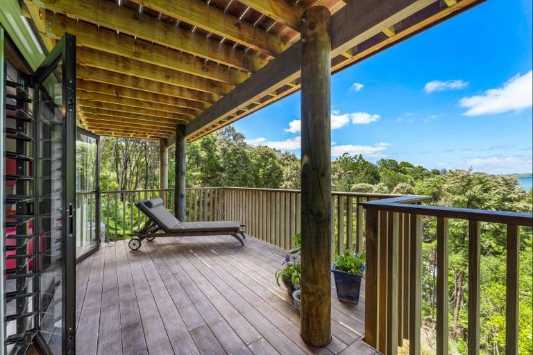 Photo of property in 34 Whitmore Road, Tawharanui Peninsula, Matakana, 0986