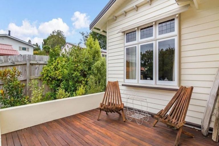 Photo of property in 10 Gloucester Street, Silverstream, Upper Hutt, 5019