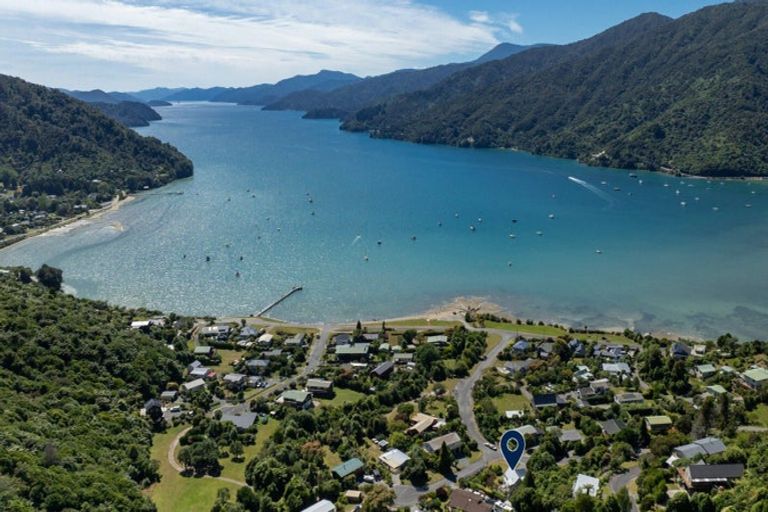 Photo of property in 1 Okiwa Place, Anakiwa, Picton, 7281