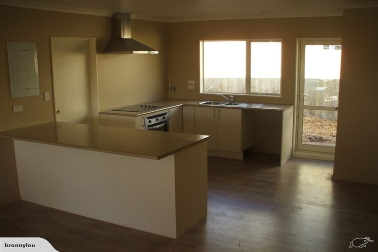 Photo of property in 22 Viridian Lane, Greenhithe, Auckland, 0632