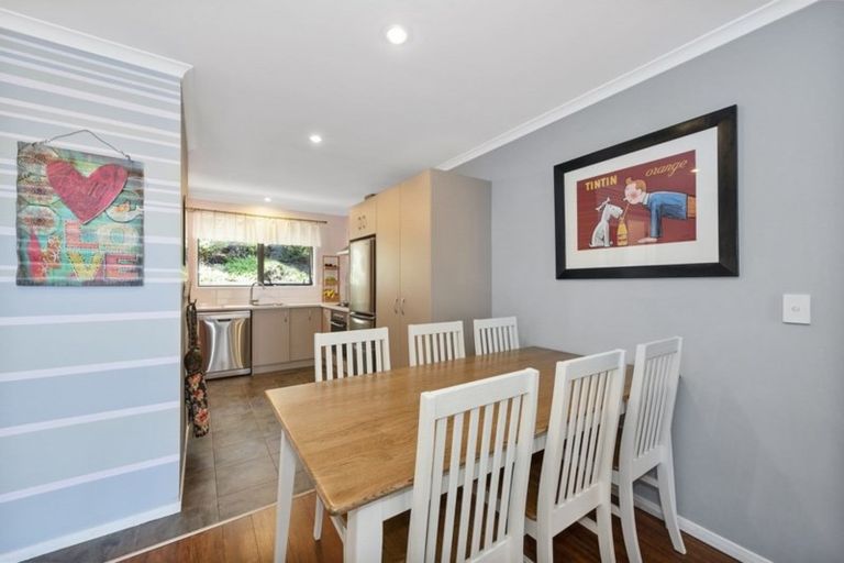 Photo of property in 8 Cleeve Close, Huntington, Hamilton, 3210