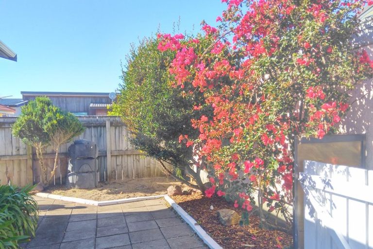 Photo of property in 10b Ropiha Street, Fitzroy, New Plymouth, 4312