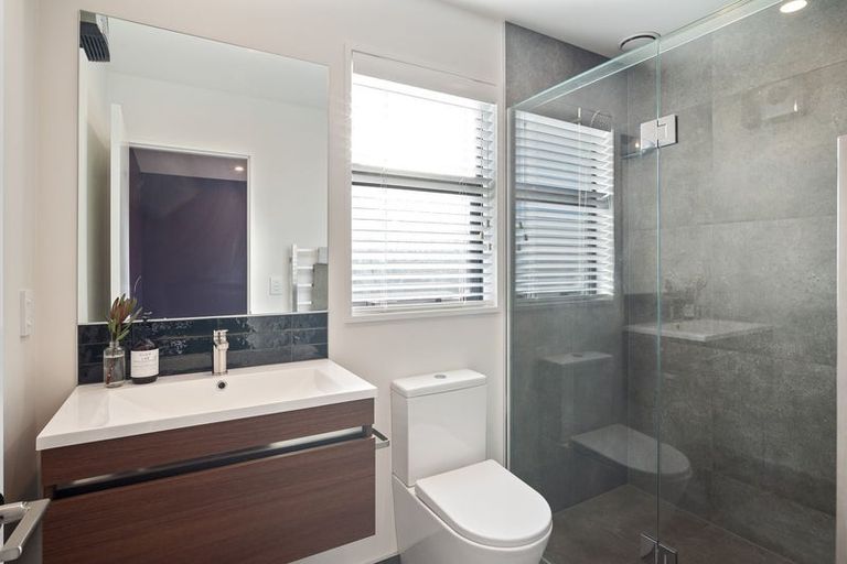 Photo of property in 4/21 Blakes Road, Belfast, Christchurch, 8051