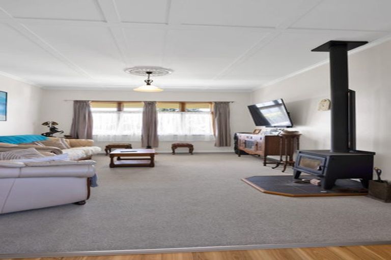 Photo of property in 13 Egmont Street, Kaponga, Hawera, 4679