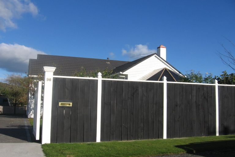 Photo of property in 98 Trafalgar Street, Waterloo, Lower Hutt, 5011