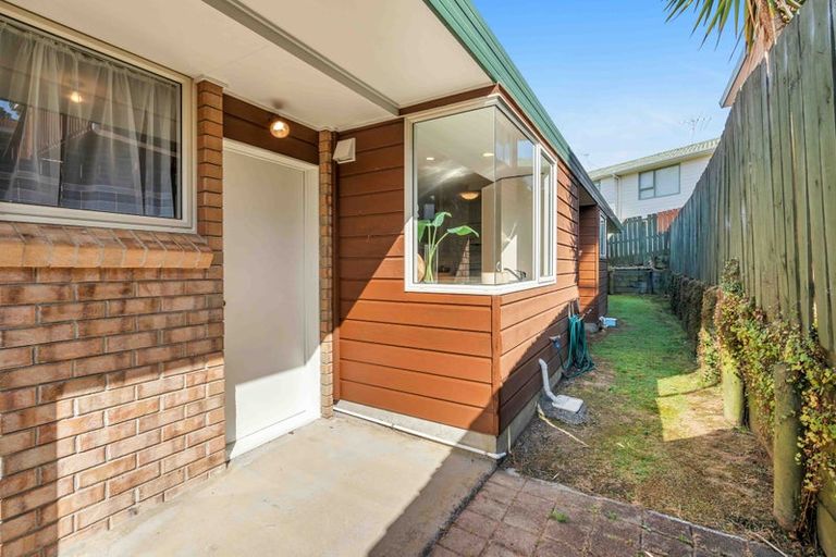 Photo of property in 43 Donald Street, Stanmore Bay, Whangaparaoa, 0932
