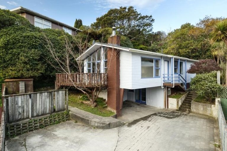 Photo of property in 7 Silverbirch Grove, Churton Park, Wellington, 6037