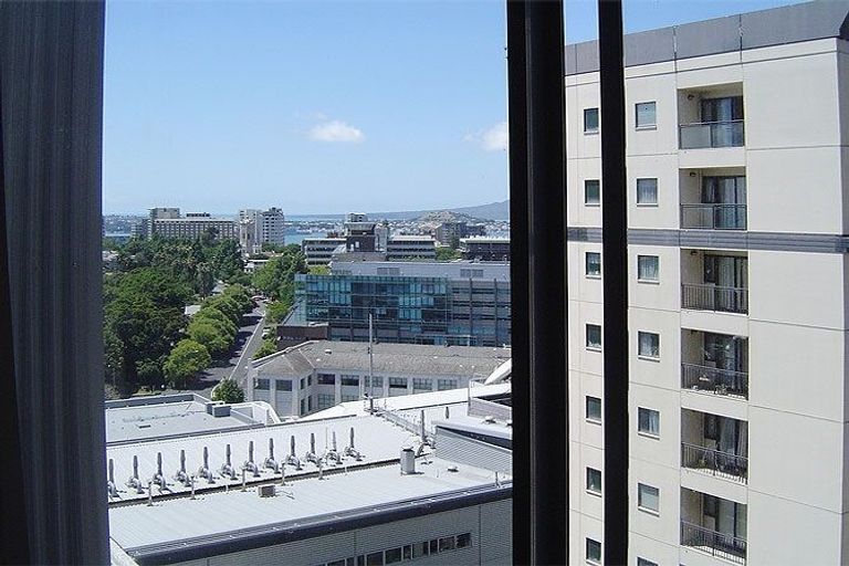 Photo of property in Mount Terrace Apartments, 14b/33 Mount Street, Auckland Central, Auckland, 1010