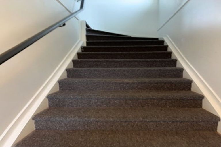 Photo of property in 20 Rosandich Drive, Sunnyvale, Auckland, 0612